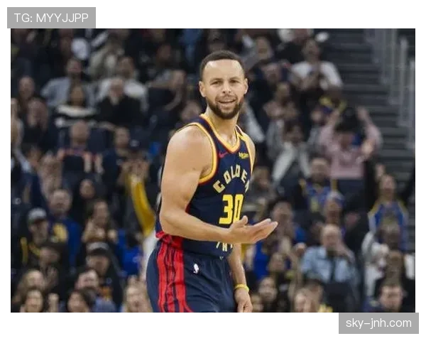 外线射手斯蒂芬·卡斯尔无球跑动胜库里 提升得分效率