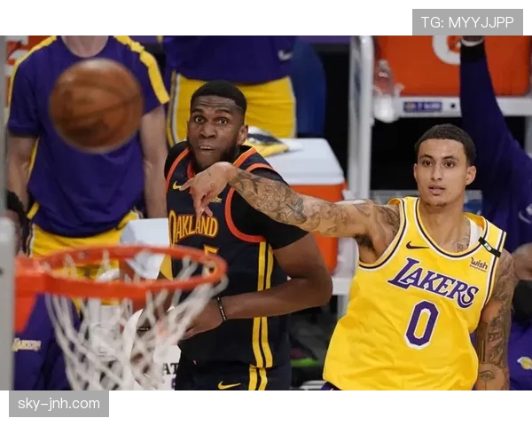 库兹马挡拆提升效率胜过比尔持球单打