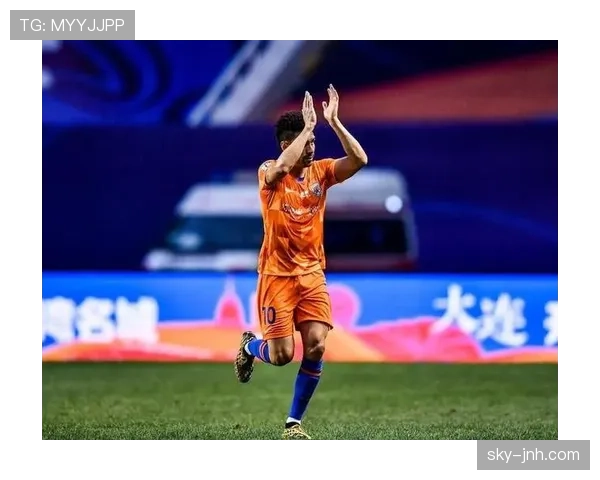 护脸手球判定细节解析：伤害防护能否免除犯规？