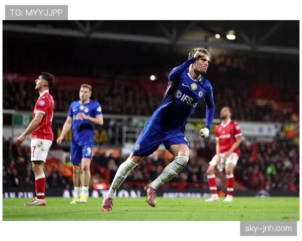 切尔西依赖年轻球员策略：现阶段阵容稳定性面临考验，对赛季走势形成制约